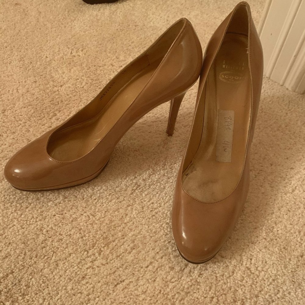 Scoop NYC Classic Nude Pumps